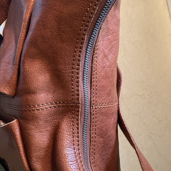 Spikes & Sparrow Leather Crossbody Bag - Picture 2 of 9